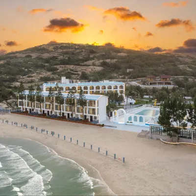 Pingtan Kunhao Resort Hotel Hotels near Blue Tears Viewing Point (Along the Coast of 68 Town Monkey Research Island)
