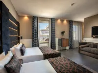The Glam Hotels near Sacred Road