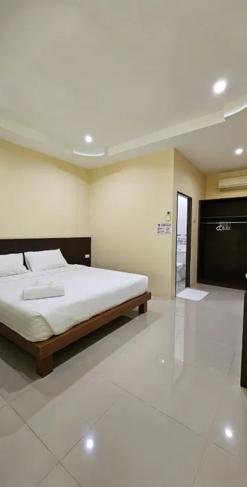 ห้องซูพีเรียร์ เตียงใหญ่ 1 เตียง 