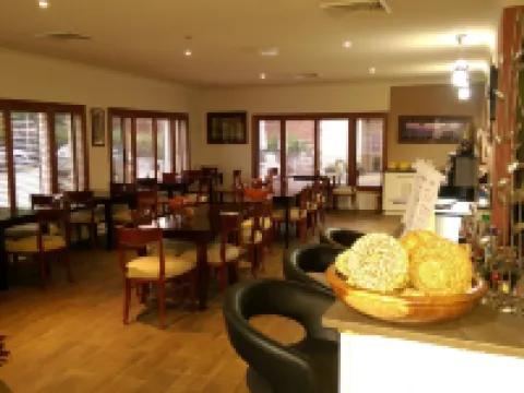 Country Plaza Queanbeyan Hotels in Queanbeyan