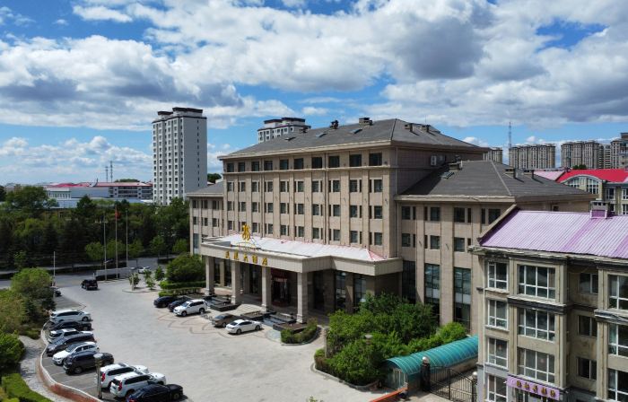 Fenghuang Hotel