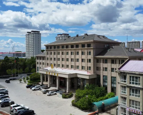 Fenghuang Hotel Hotels in Bei'an
