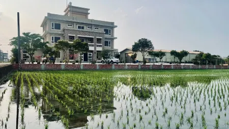 Yu Yu Villa Отели в г. Илань