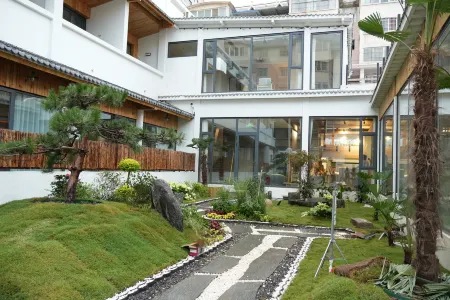 Yushang Gongcheng Biyuan Hotel (Huixian Municipal Government Branch)