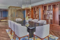Holiday Inn & Suites MANILA GALLERIA by IHG - bar