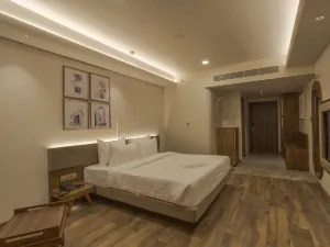 Phoenix Resort