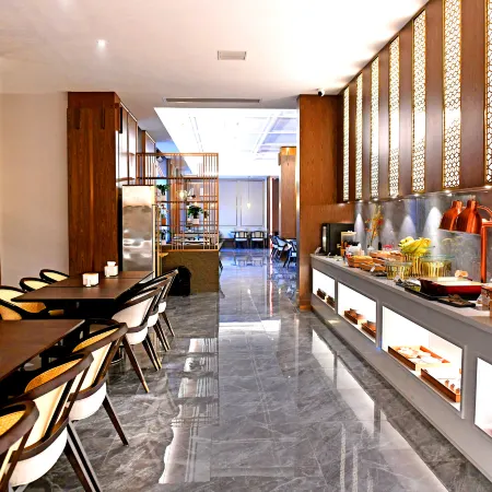 Songzi Yunhuju Hotel (Yawu Scenic Area Store)