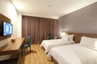 Swiss-Belhotel Sorong Hotels in Malaingkedi