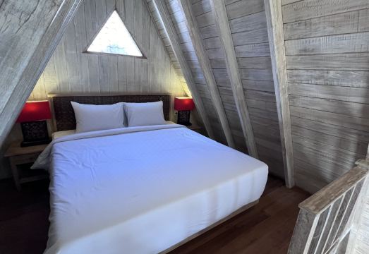 라마 가든 렘봉안의 아늑한 전경