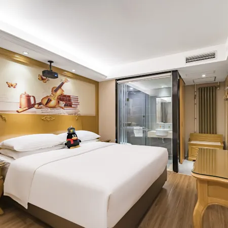 Vienna Classic Hotel (Eye of Tianjin Ancient Culture Street) Отели рядом с достопримечательностью «Барабанная башня Тяньцзиня»