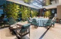 THE HORIZON HOTEL - Breakfast