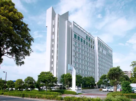 Hotel Crown Palais Kitakyushu Отели рядом с достопримечательностью «Natsuigahama Hamayû Park»