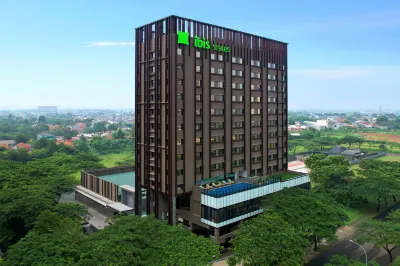 Ibis Styles Serpong BSD City Hotels near PMC Telaga Mekarwangi