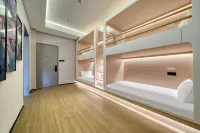 Jingmao Esports | Cyber Game CenterX Hotel (Quzhou Water Pavilion Gate Mazhandi)
