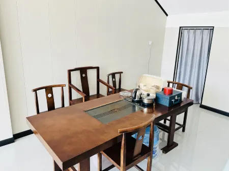 SHI JU HOTEL Отели рядом с достопримечательностью «Yun County Happy Water World»