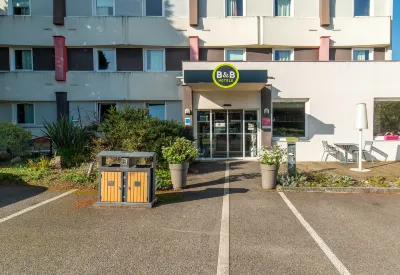 B&B Hôtel Limoges 3 Hôtels à proximité de : Stade de Beaublanc de LIMOGES