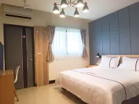จูเยว่ กวน - พร้อมระเบียง