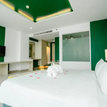 Sleep with ME Hotel Design Hotel @ Patong