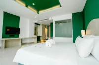 Sleep with ME Hotel Design Hotel @ Patong Hotel di Phuket