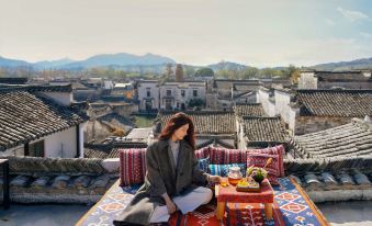 Muhua Viewing and Residence