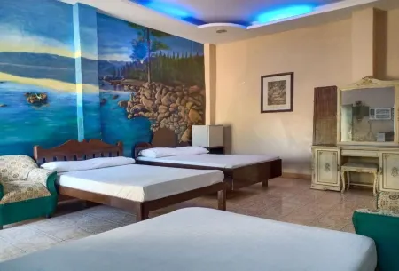 RedDoorz Near Gaisano Grand Cordova Отели в г. Кордова