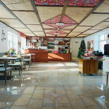Jiudingge Inn