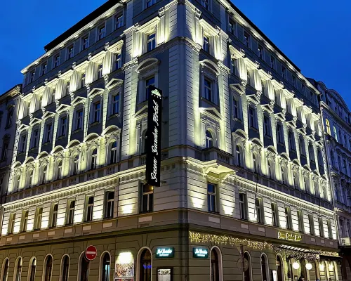 Green Garden Hotel Hotels near Vila Flora