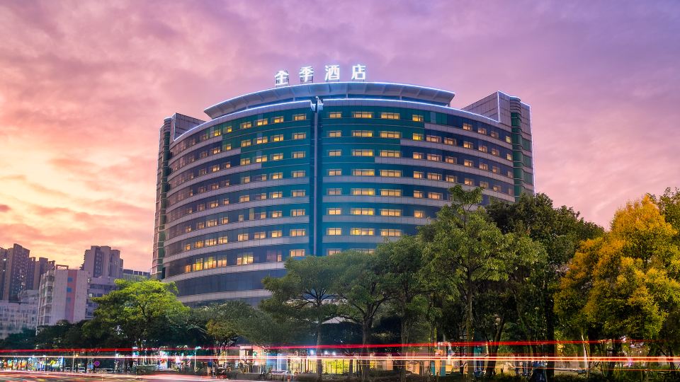JI Hotel (Jiangmen Shuanglong Square)