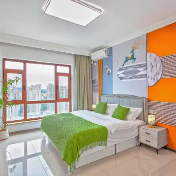 Yuecheng Boutique Business Apartment (Dalian North Station Huanan Square Subway Station) Отели рядом с достопримечательностью «Железнодорожный вокзал Далянь-Северный»
