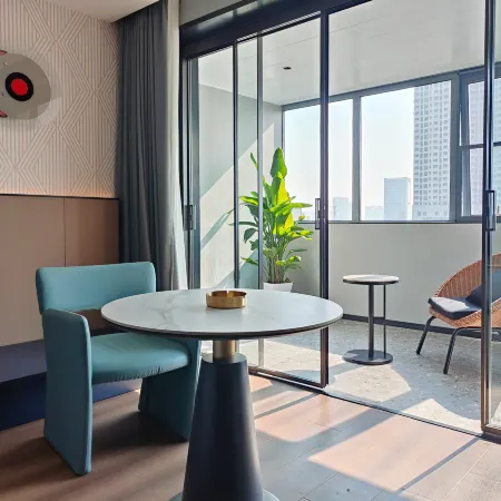 HYGGE Qieman Hotel (Hefei Huaihe Road Pedestrian Street Intime Center Branch)
