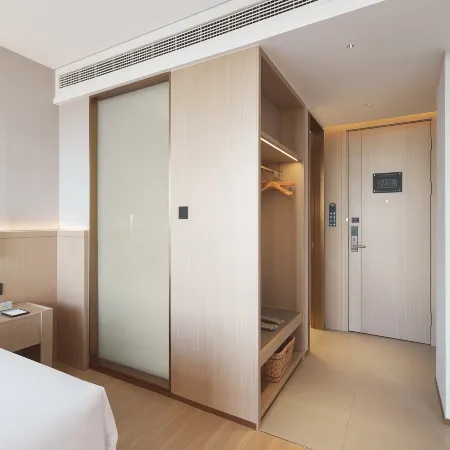 Lavande Hotel Yongxiu County Government Cultural and Art Center Branch