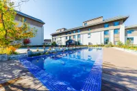 Turks Tianyue Ecology Hotel - مسبح