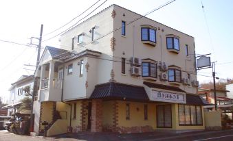 916 Travel Inn