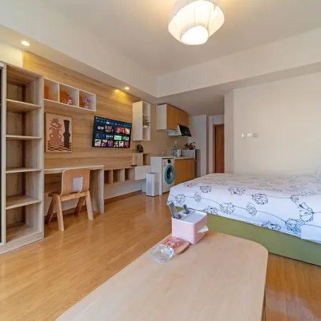 Blueberry apartment chain (Lushangzhongxin store)