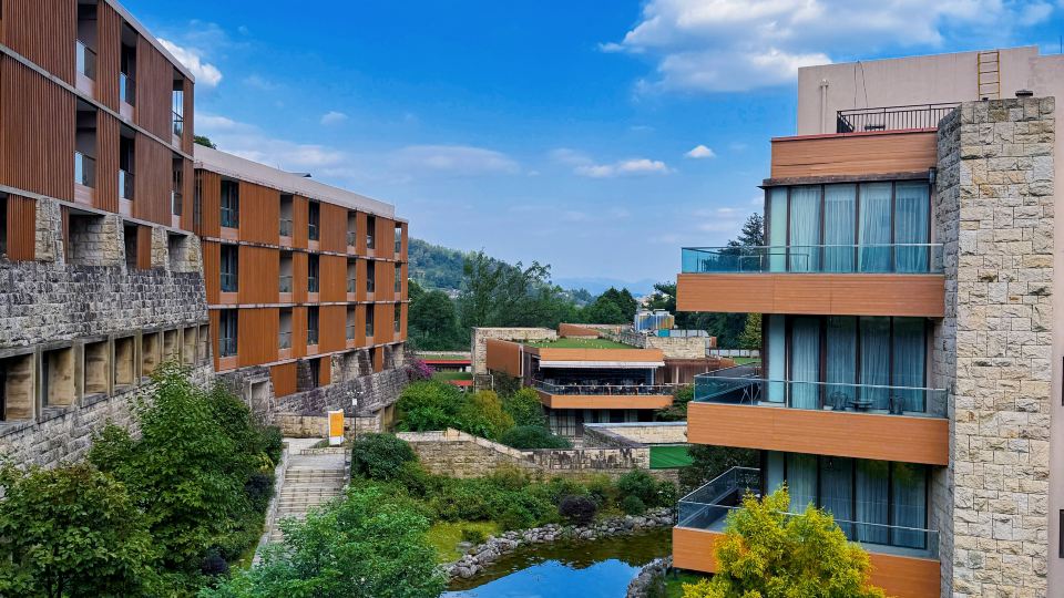 XHYEE Uvilla Resort Culture