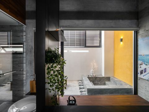 Color Coral Boutique Hotel