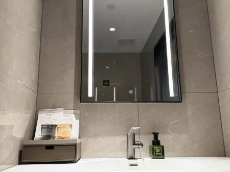 XiErMan Hotle Отели рядом с достопримечательностью «Jiulong Temple»