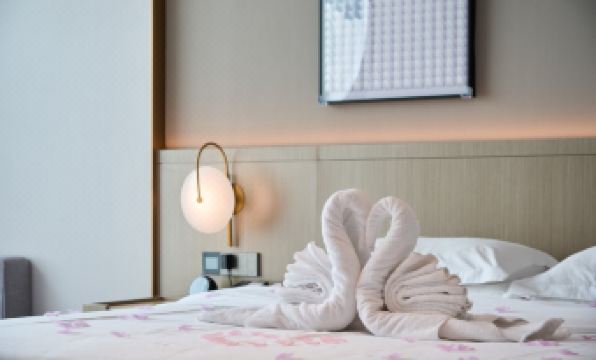 Lavande Hotel (Dongguan Tangxia Rainbow High-speed Railway South Station Branch)