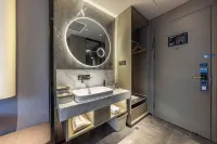 Atour X Hotel Lanzhou West Railway Station Wanhui Plaza Hotels in Lanzhou