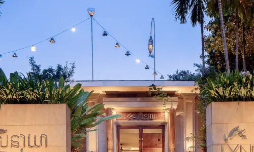 Lynnaya Urban River Resort