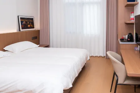 Guanshan YunShe Homestay Отели рядом с достопримечательностью «Anfu Temple (liubowengulilvyoujingqu)»