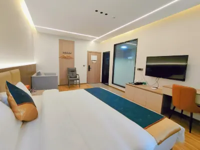 Longting Hotel (Longshui Bus Station) Hotels near Aijia Ancestral Hall