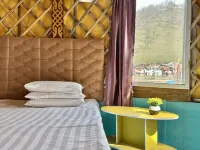 Yunbian Chinese Inn (Guanshan Grassland Scenic Area)