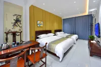 Shanhaiguan Zhujui Quanwang Hotel (Tianxia Diyi Guan Scenic Area)