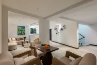 Yilan Mountain Lodge (Viewing Platform Store of Xijiang Thousand House Miao Village) - 3-نجوم