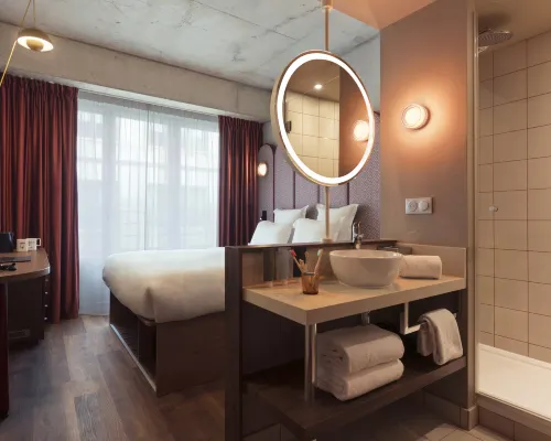 lyf Gambetta Paris Hotels near 20th arr.