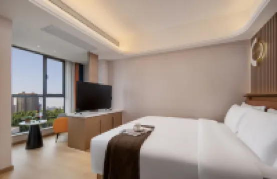 Moke Huanting Hotel (Lens Technology Huanghua Airport)