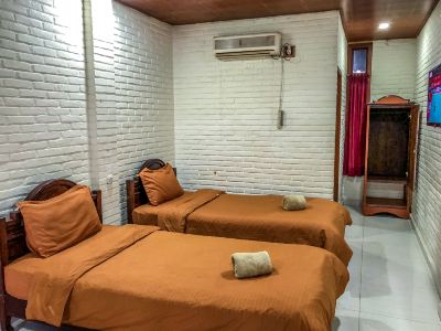 デラックス ツインルーム ウィスマ アリーズ ホテル ジョグジャカルタの写真