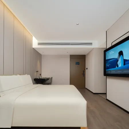 Xuchang Fat Donglai Times Square Cao Wei Ancient City Atour Hotel