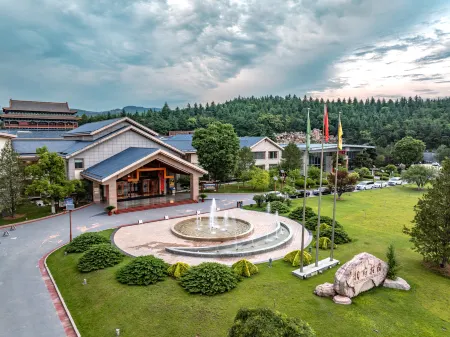 Xiangfu Manor Hotel Отели в г. Янчэн